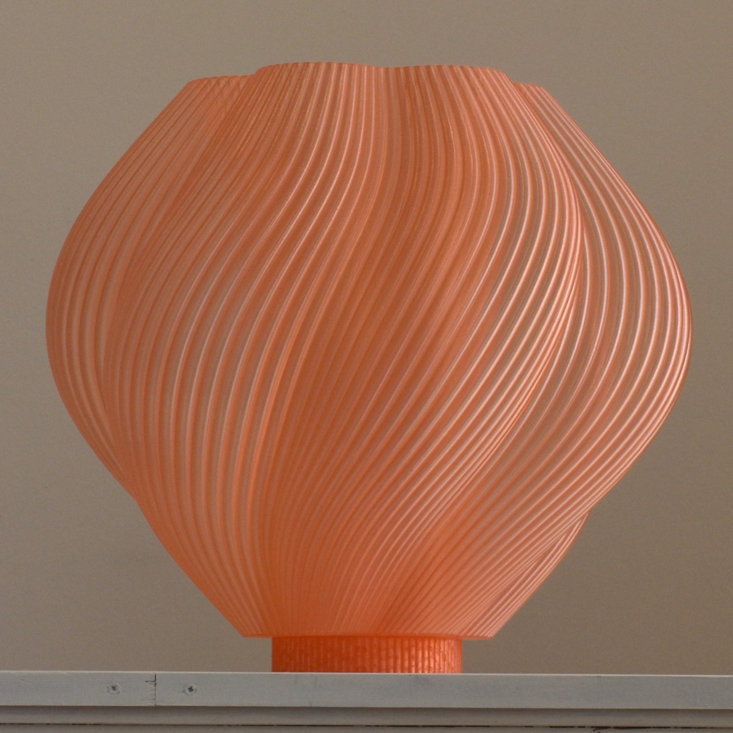 NUBE Tischleuchte - Peach